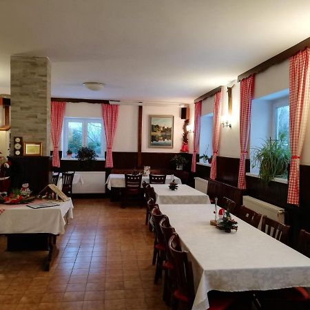 Guesthouse Arnika Fuzine Ngoại thất bức ảnh